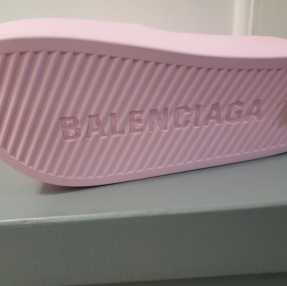 Balenciaga Women's Chunky Platform Slide Sandals - Picture 4 of 4